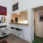 La Casa Di Irene - Bright In The Navigli Area Apartment *