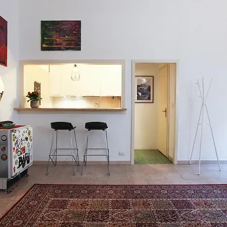 La Casa Di Irene - Bright In The Navigli Area Апартаменты *