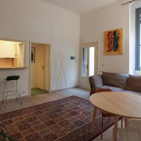 La Casa Di Irene - Bright In The Navigli Area Милан